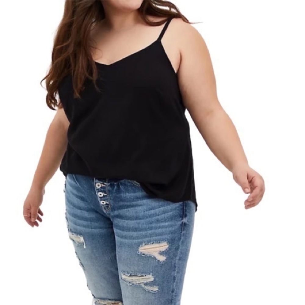 TORRID Challis Flowy Black Tank Top Size 2